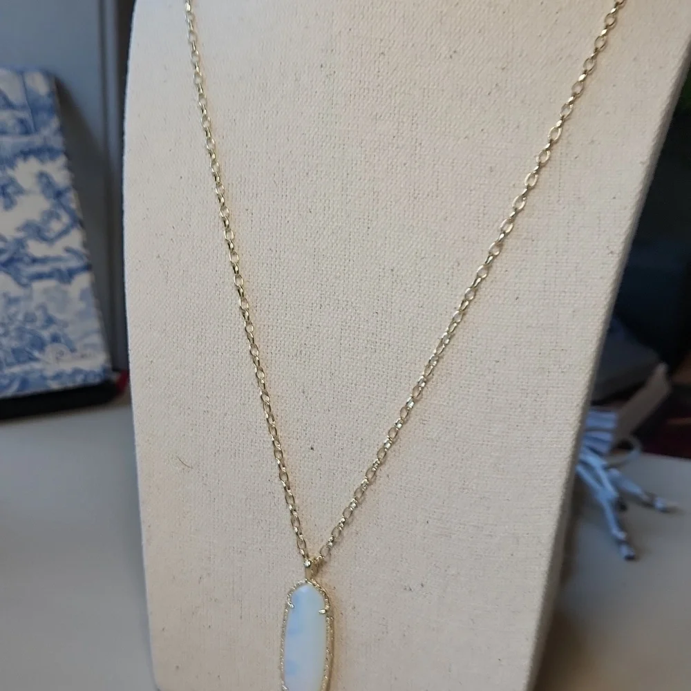 NWT Kendra Scott Layla Long Necklace